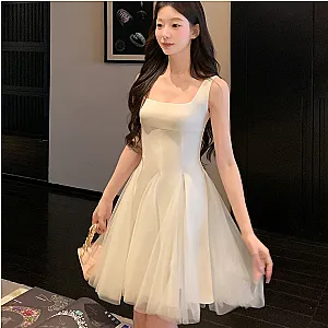 Elegant Sleeveless A-Line Wedding Dress
