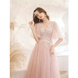 Elegant Pink V-Neck Tulle Gown